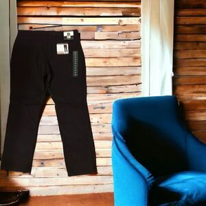 Bandolino Amy Women's Size 18 Black Modern Straight‎ Leg Stretch Pants